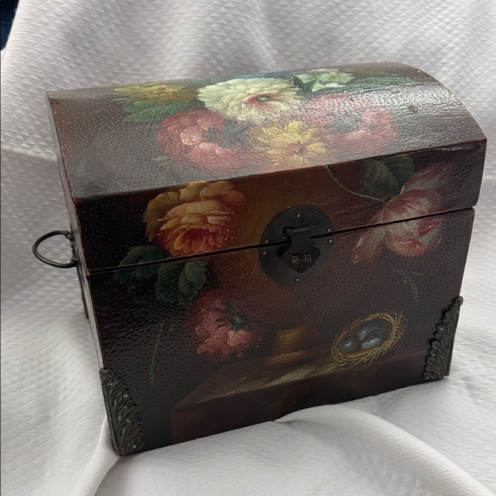 Large Hand-painted Floral Wooden Treasure Chest Box Toleware Folk Art 12x10x in